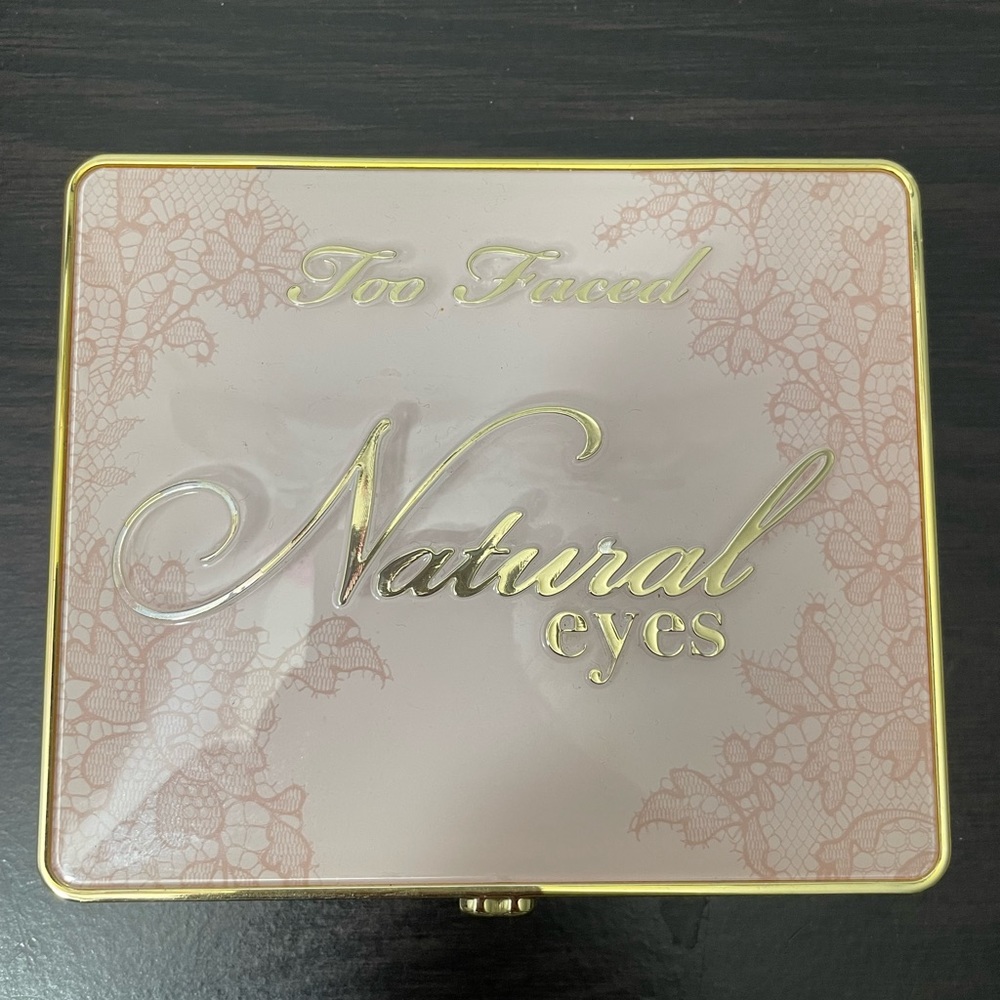 Too faced eyeshadow palette